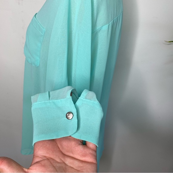 Sheer button up - Picture 3 of 5